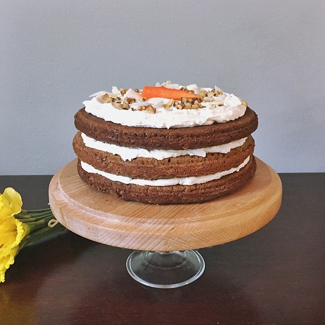 Gluten Free, Paleo Carrot Cake w/ Coconut Frosting|| #GlutenFree #Paleo #Cake #recipe #birthdaycake #coconutfrosting