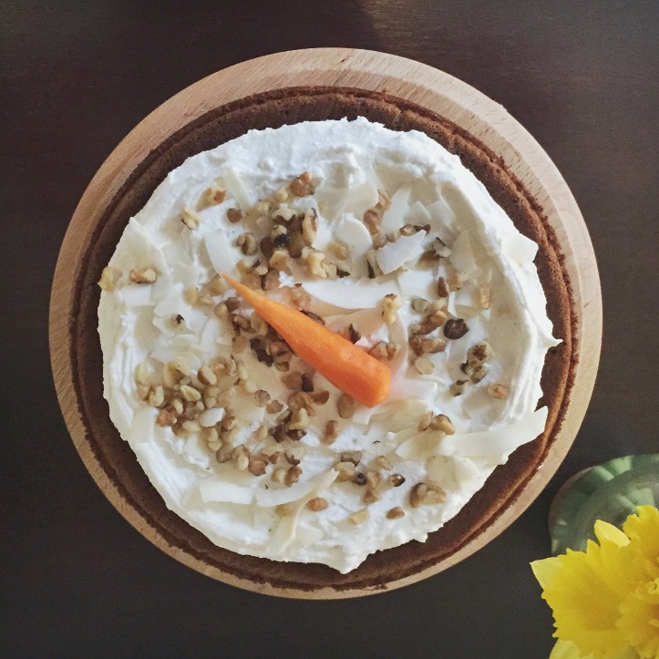 Gluten Free, Paleo Carrot Cake w/ Coconut Frosting|| #GlutenFree #Paleo #Cake #recipe #birthdaycake #coconutfrosting